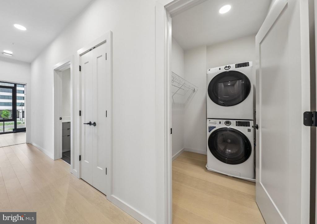 3030 POTOMAC AVENUE Unit: TH1