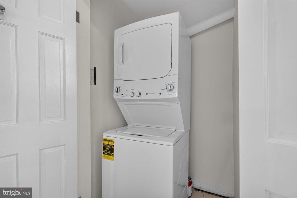 2709 ARLINGTON BOULEVARD Unit: 302