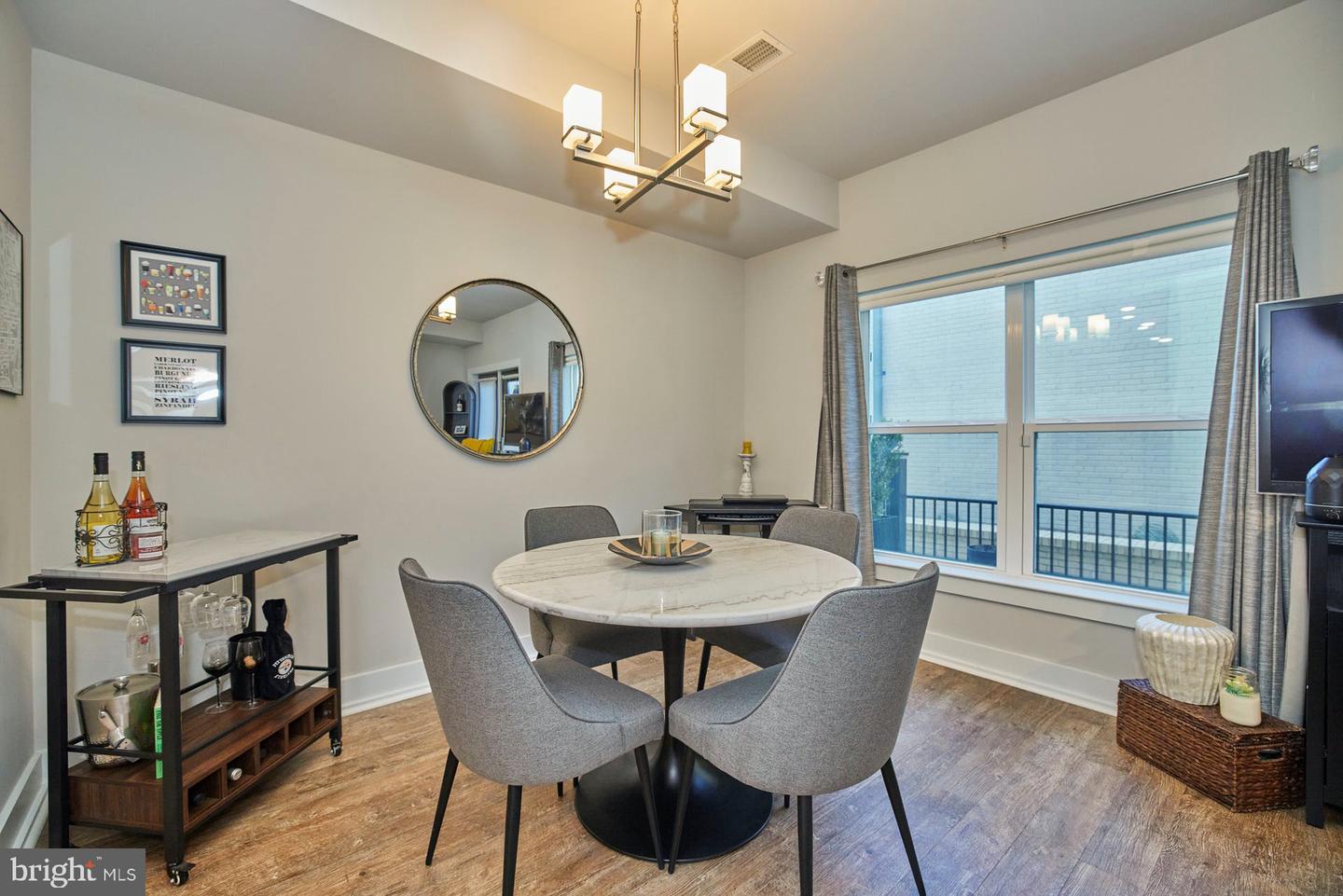 1800 Mount Vernon AVENUE Unit: 101
