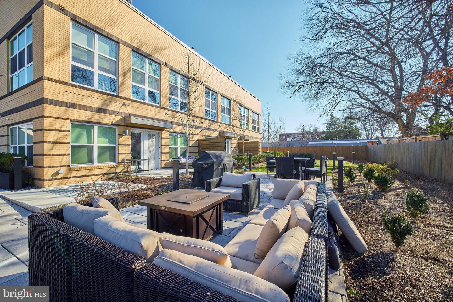1800 Mount Vernon AVENUE Unit: 101