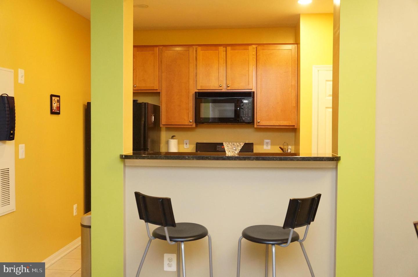 4854 Eisenhower AVENUE Unit: 445