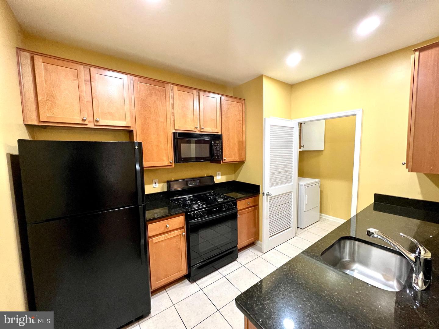 4854 Eisenhower AVENUE Unit: 445