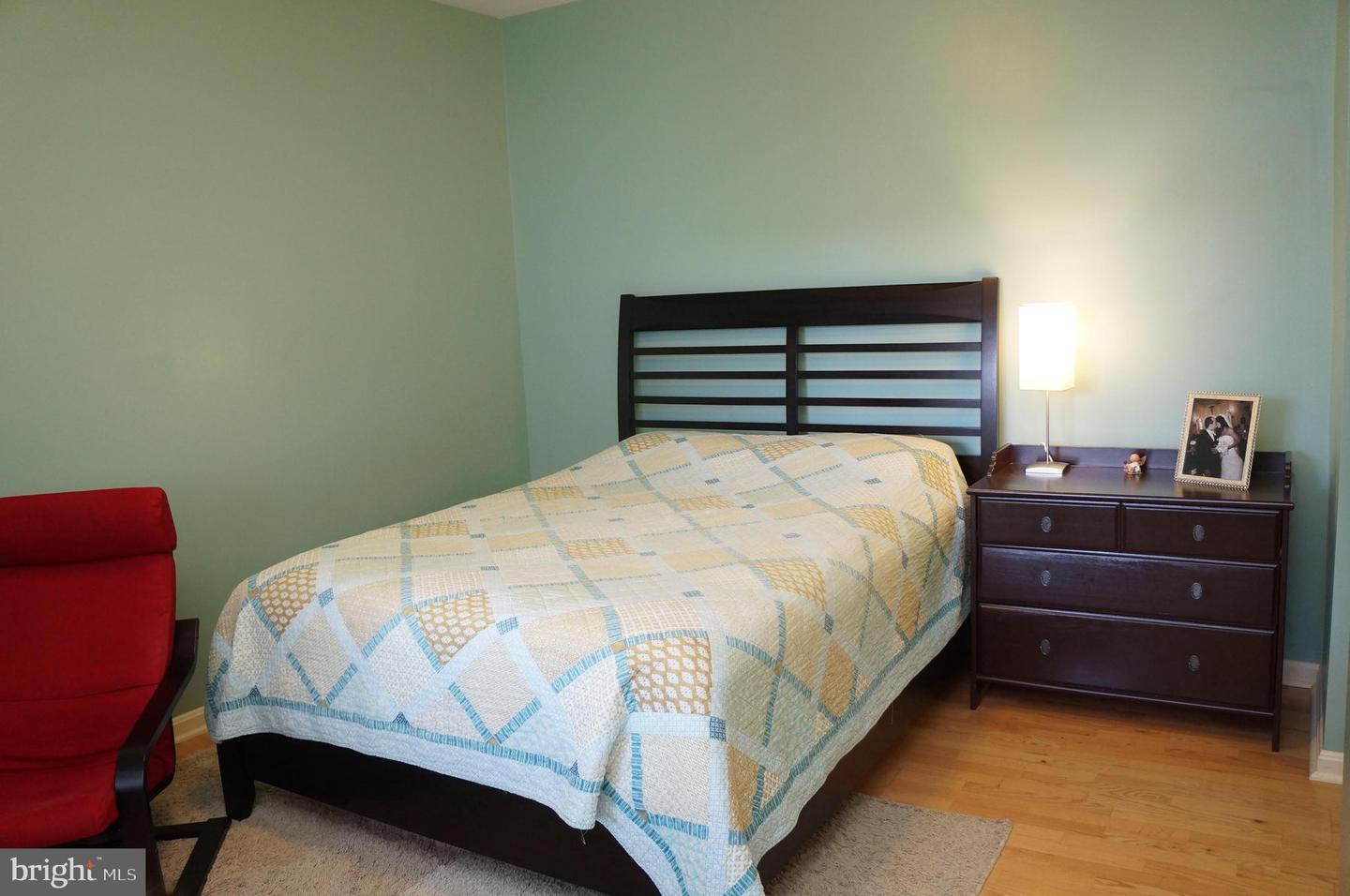 4854 Eisenhower AVENUE Unit: 445