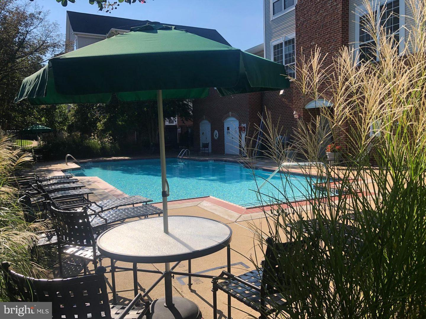 4854 Eisenhower AVENUE Unit: 445