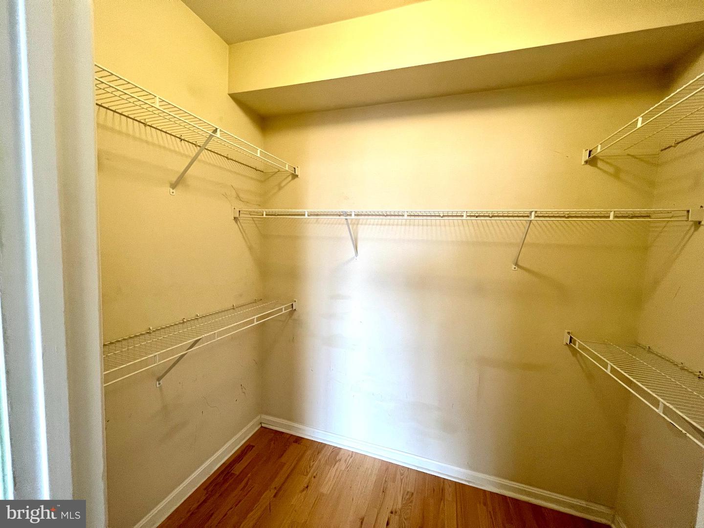 4854 Eisenhower AVENUE Unit: 445