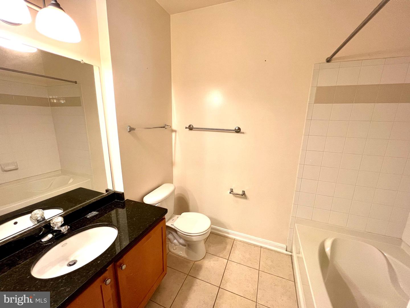 4854 Eisenhower AVENUE Unit: 445