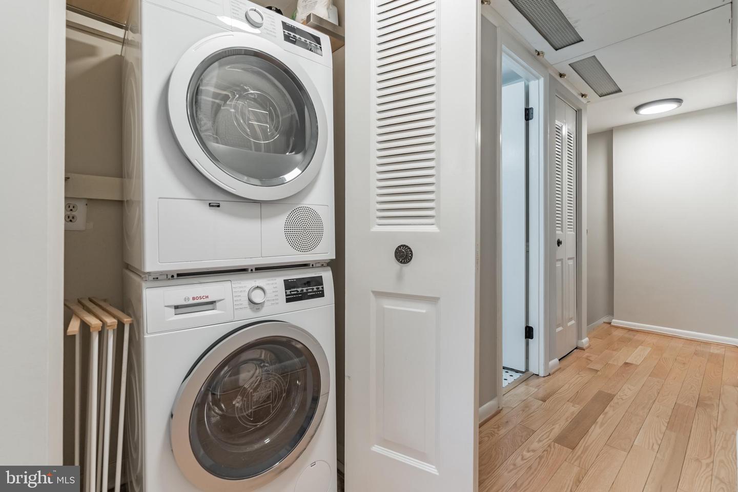 130 Roberts LANE Unit: 101