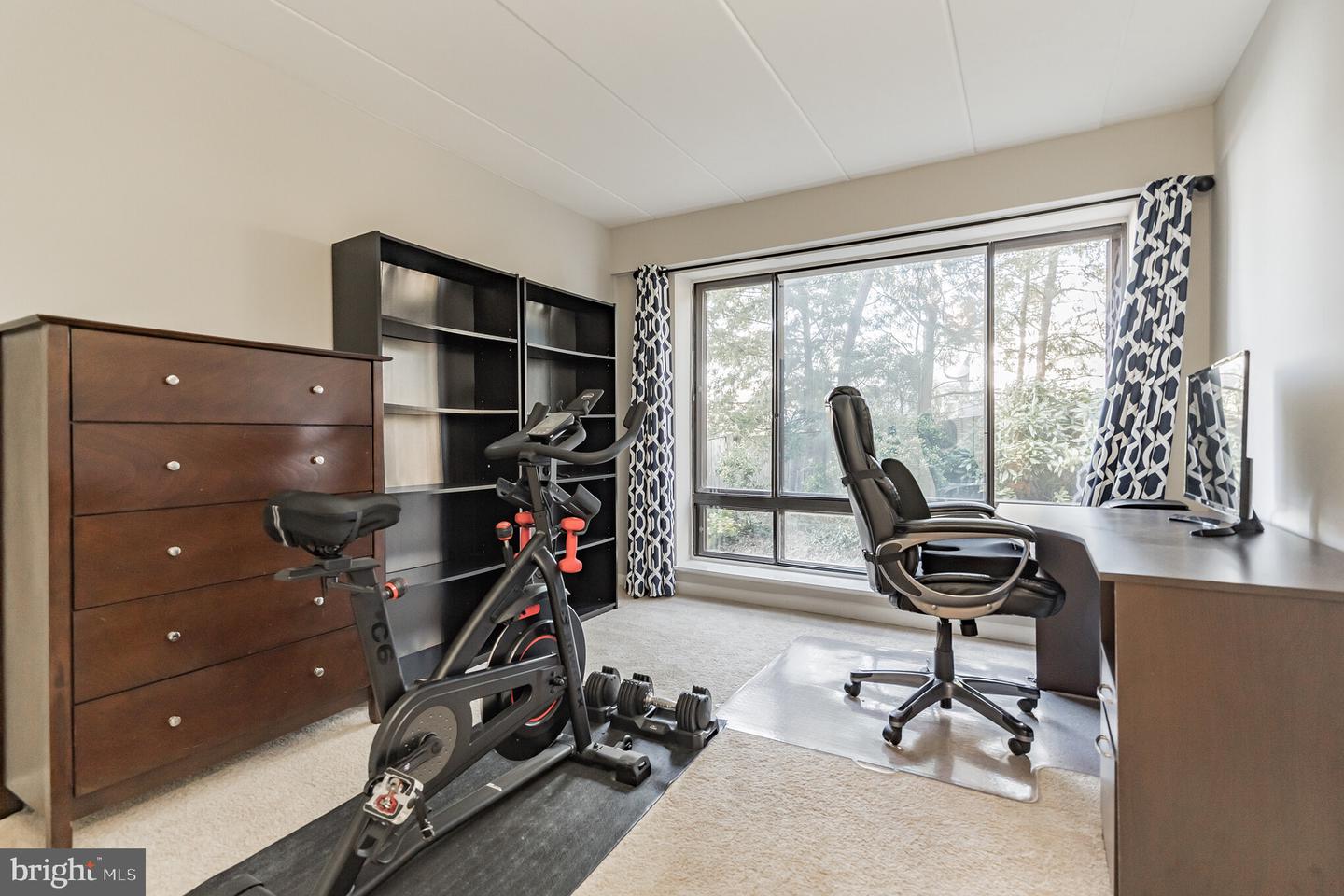 130 Roberts LANE Unit: 101