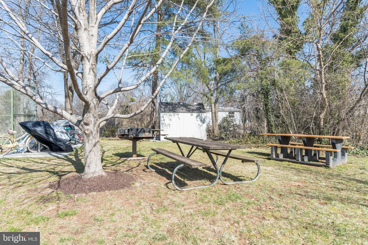 130 Roberts LANE Unit: 101
