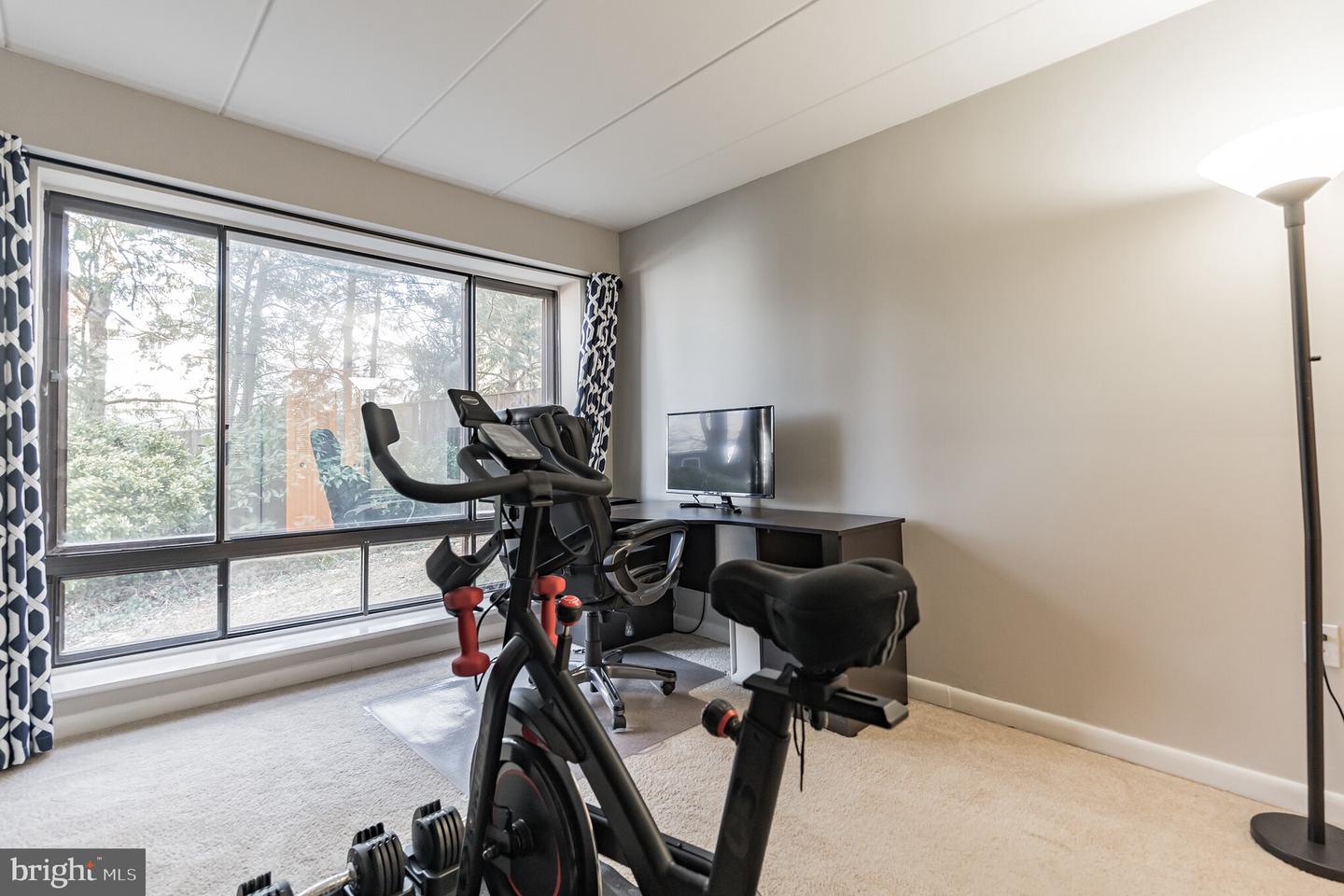 130 Roberts LANE Unit: 101