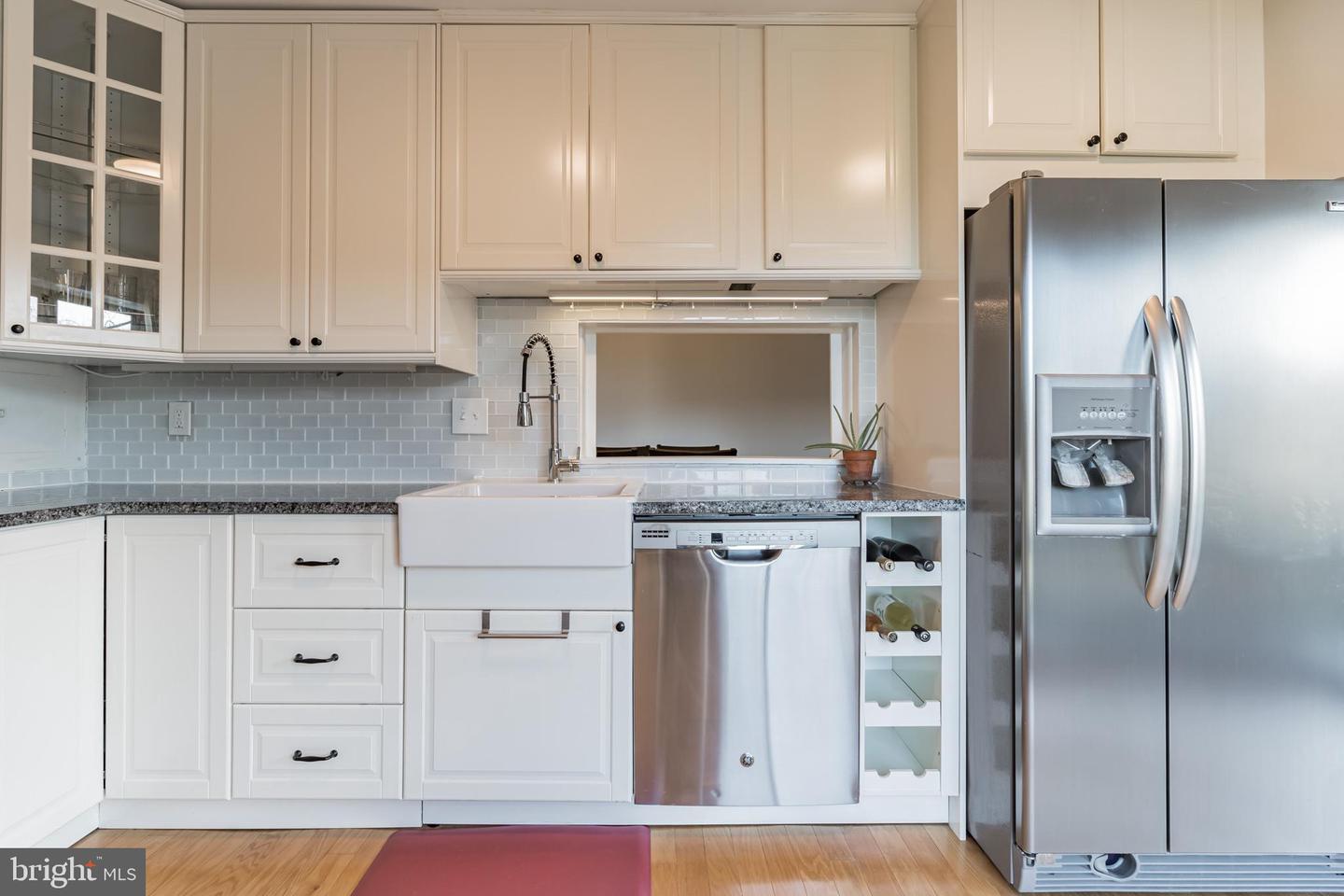 130 Roberts LANE Unit: 101