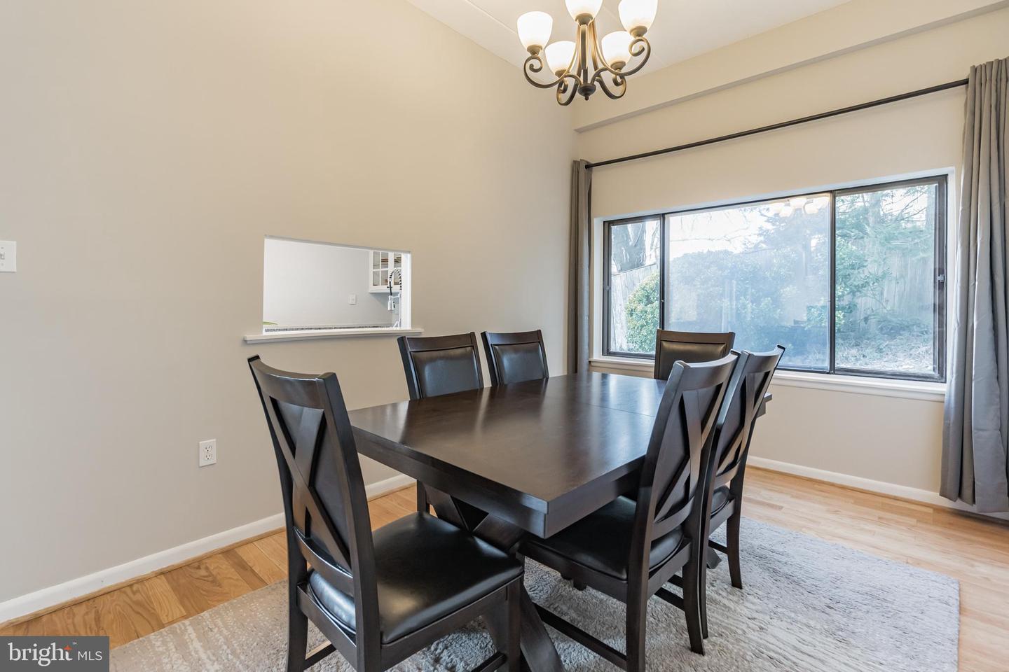 130 Roberts LANE Unit: 101