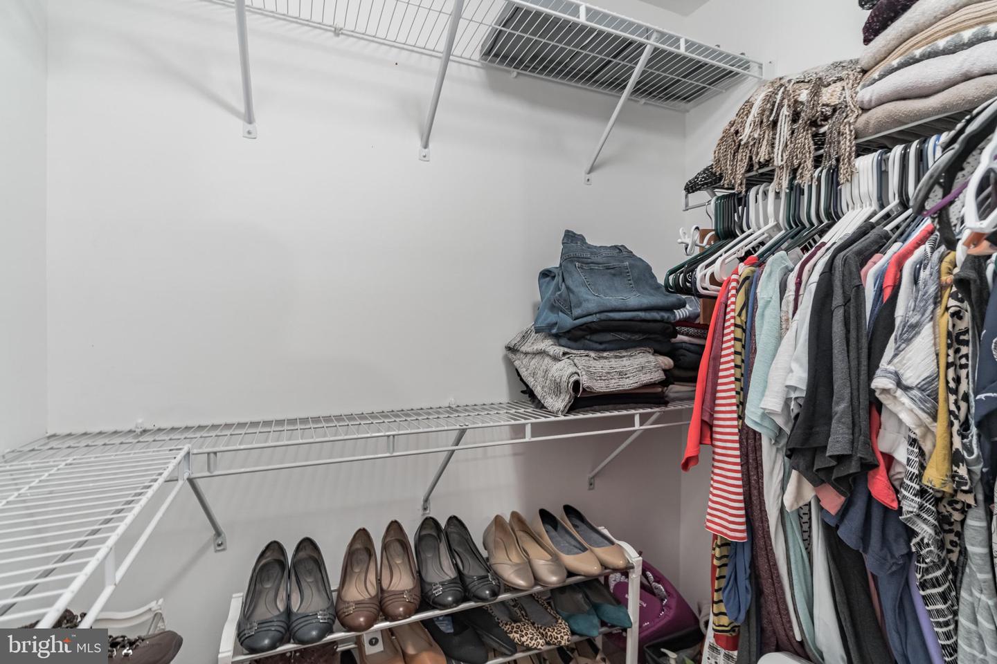 130 Roberts LANE Unit: 101