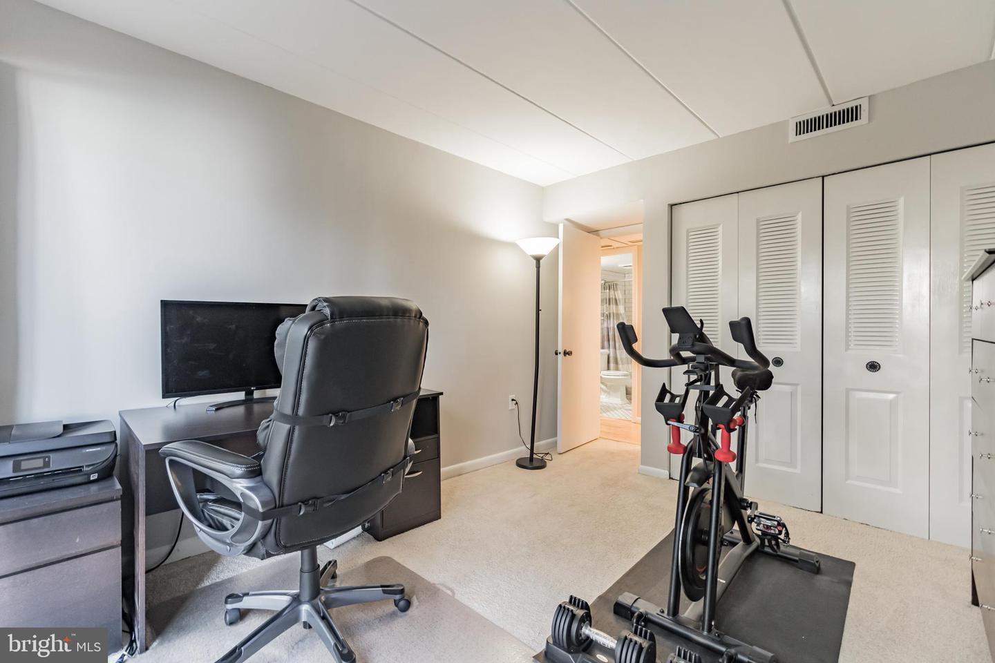130 Roberts LANE Unit: 101
