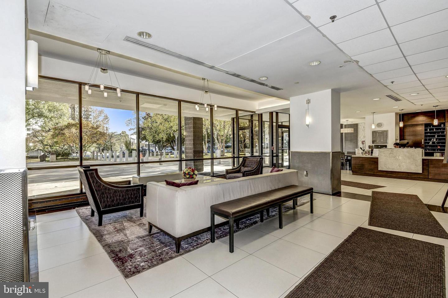 6301 Stevenson AVENUE Unit: 607