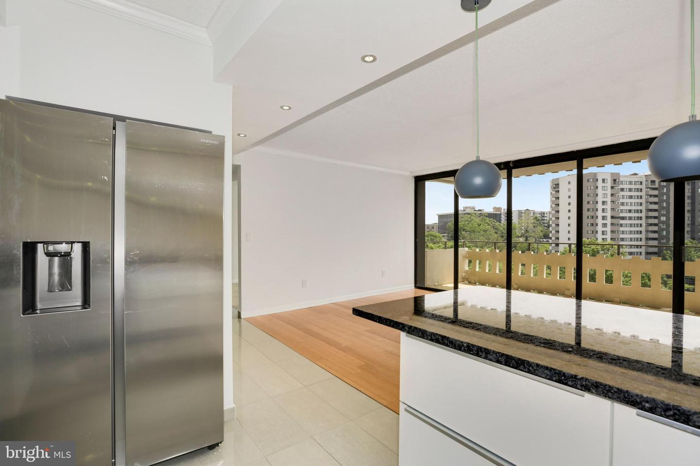 6301 Stevenson AVENUE Unit: 607
