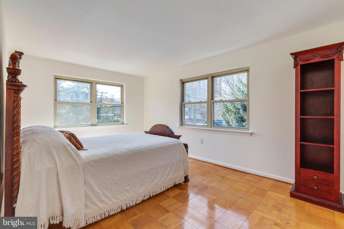 5931 Quantrell AVENUE Unit: 201