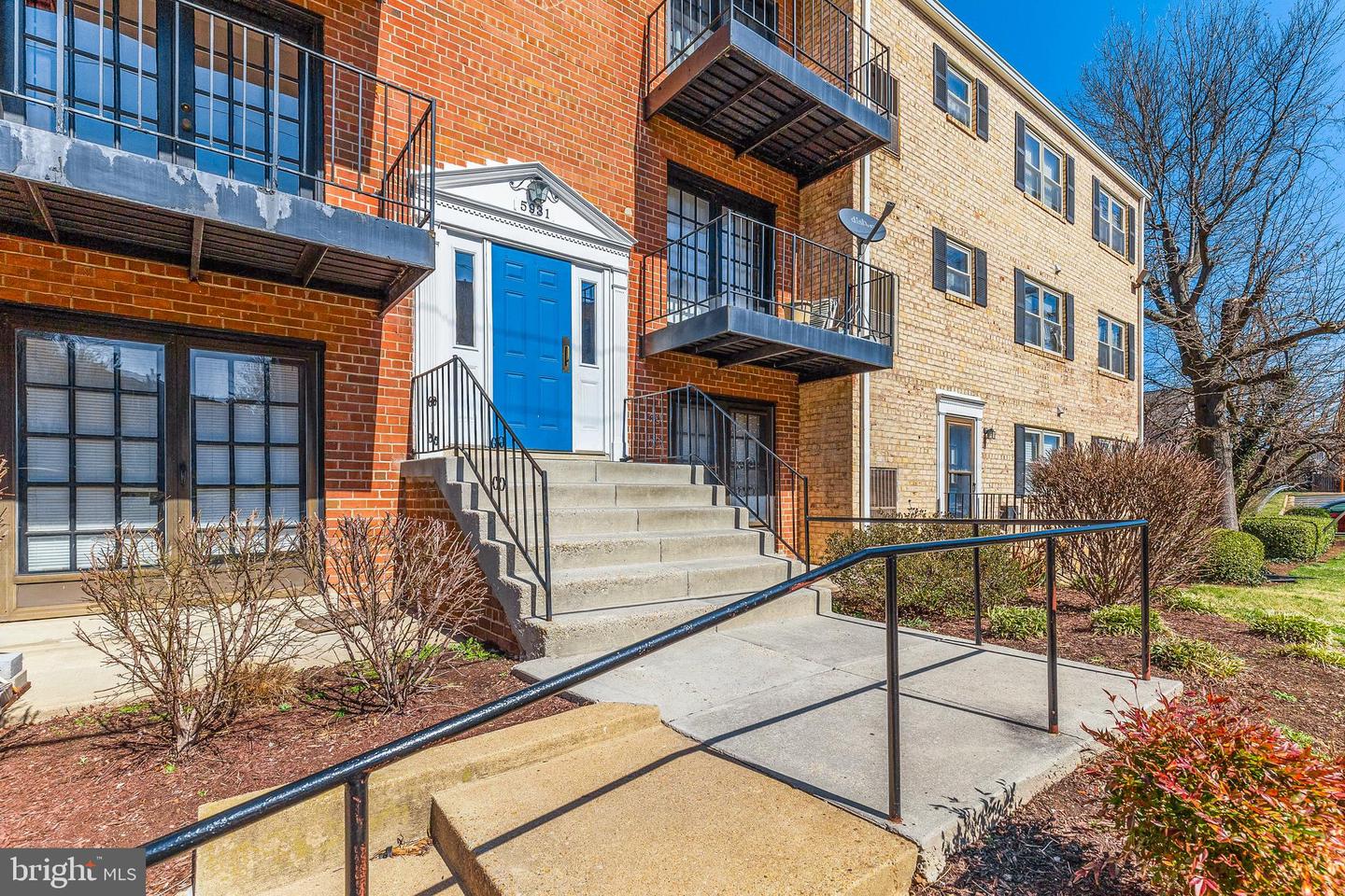5931 Quantrell AVENUE Unit: 201