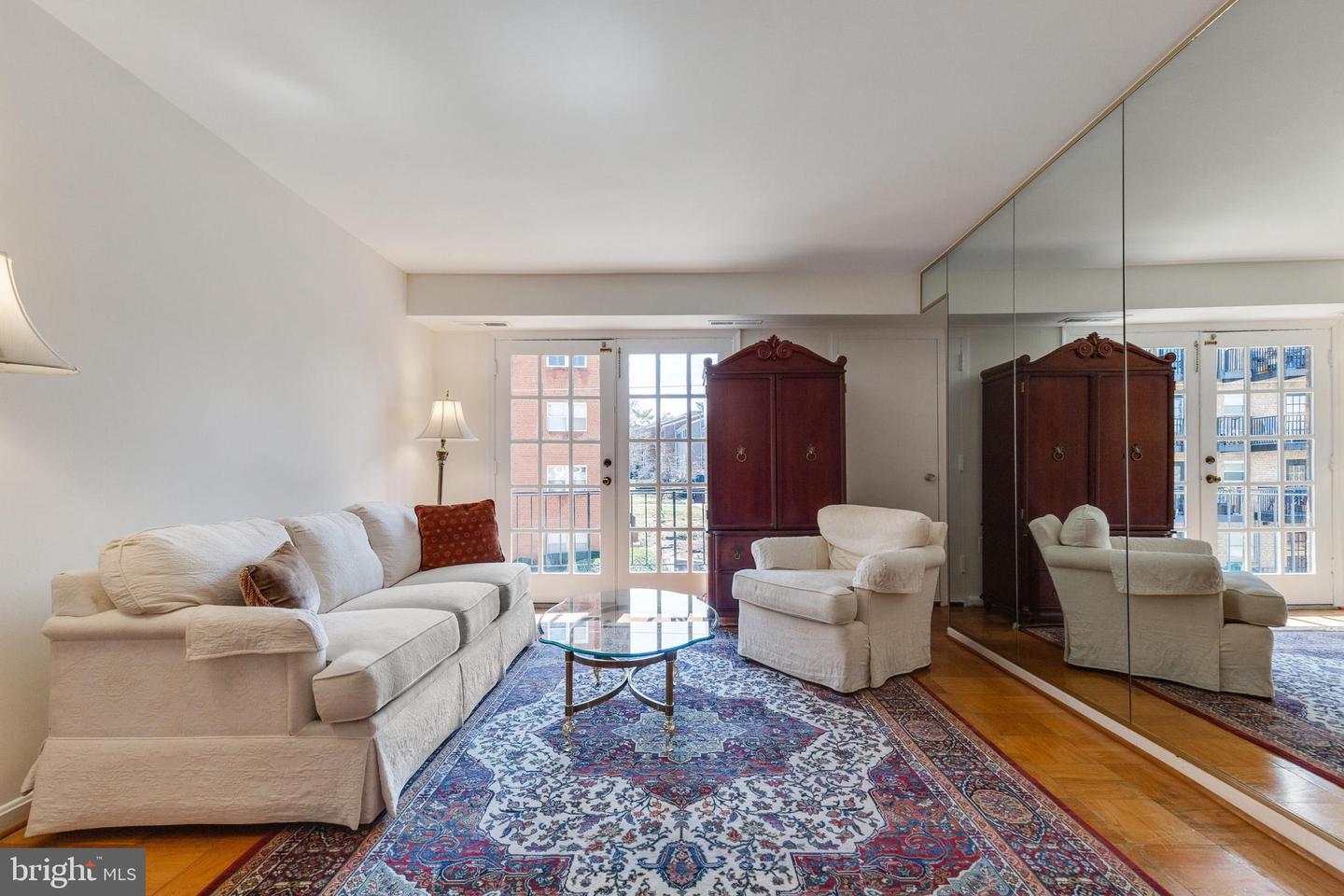 5931 Quantrell AVENUE Unit: 201
