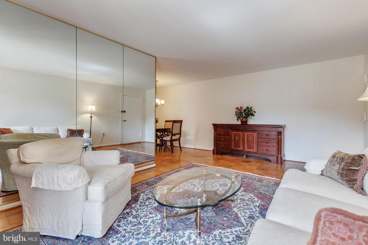 5931 Quantrell AVENUE Unit: 201