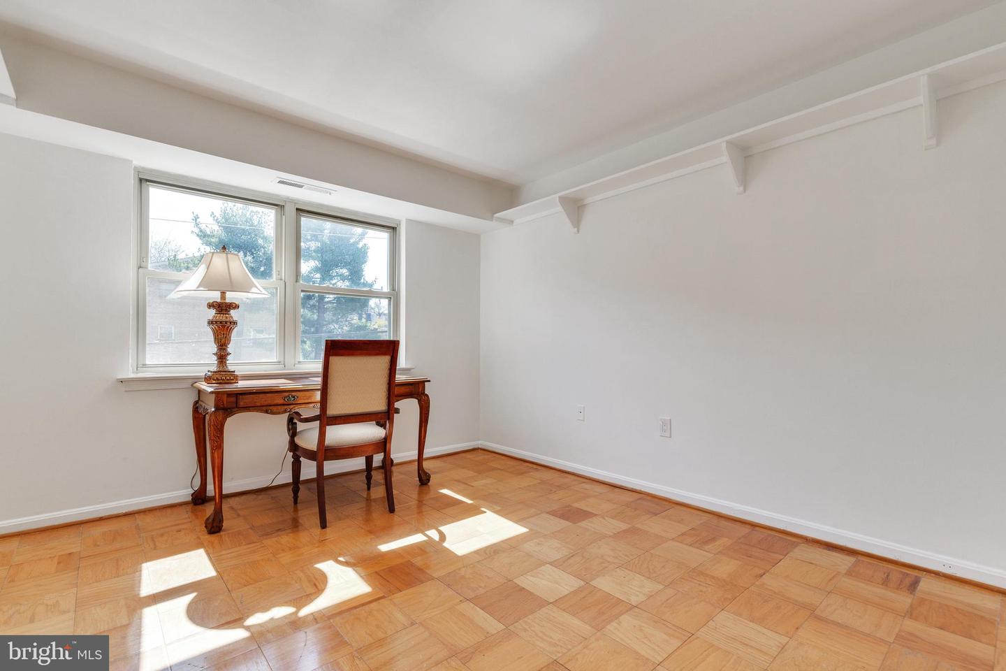 5931 Quantrell AVENUE Unit: 201