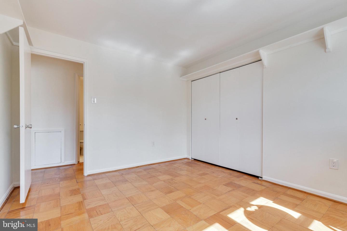 5931 Quantrell AVENUE Unit: 201