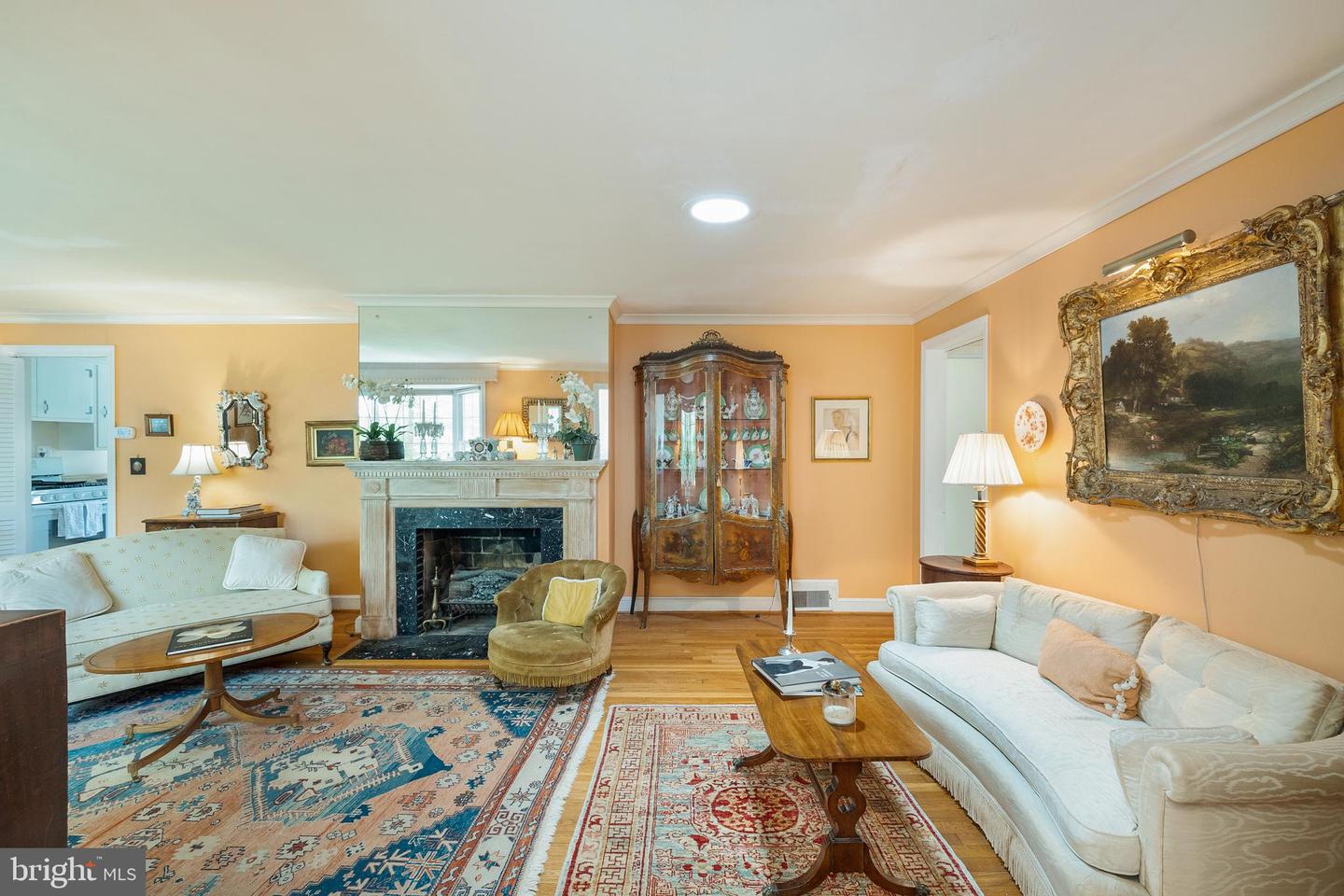 834 Fontaine STREET