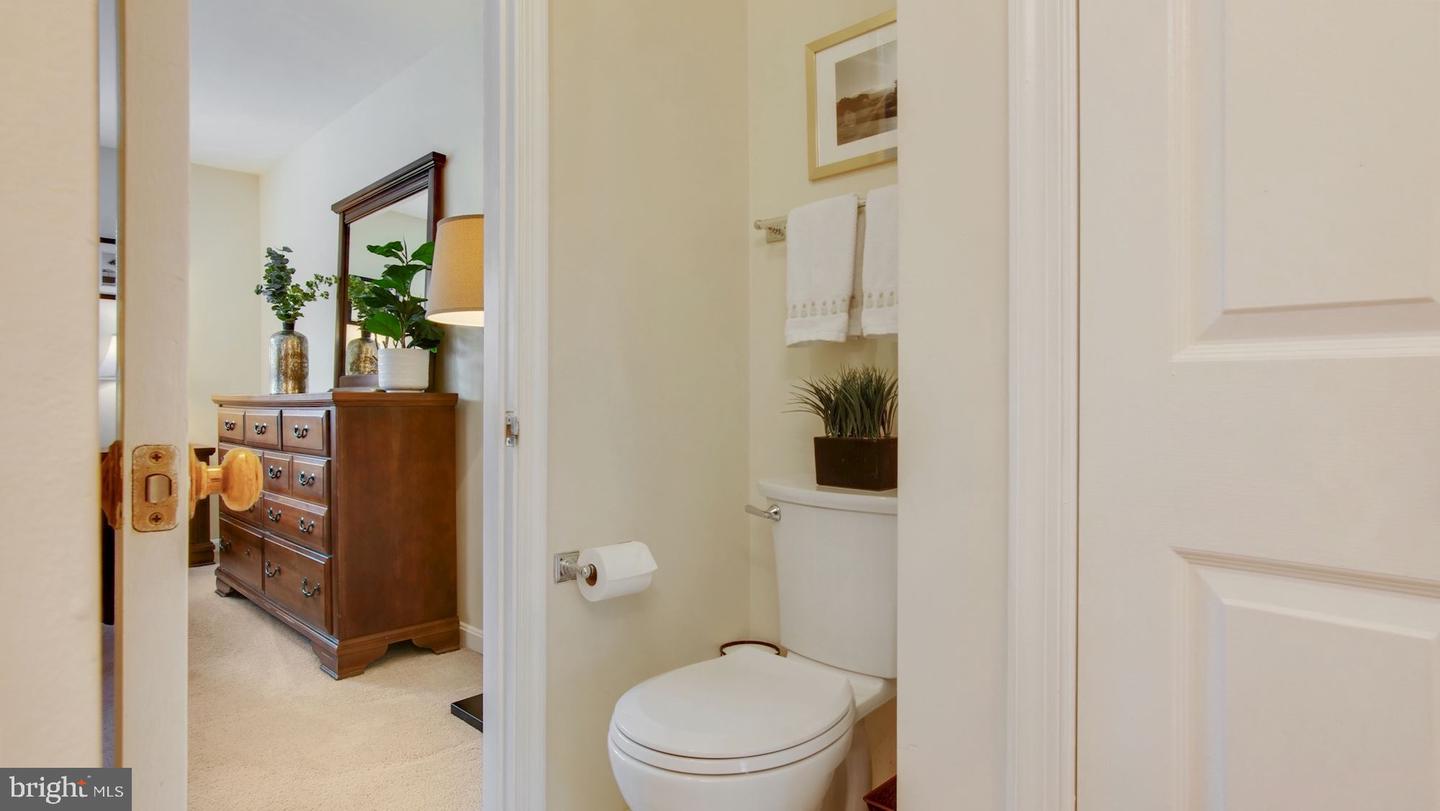 548 Colecroft COURT