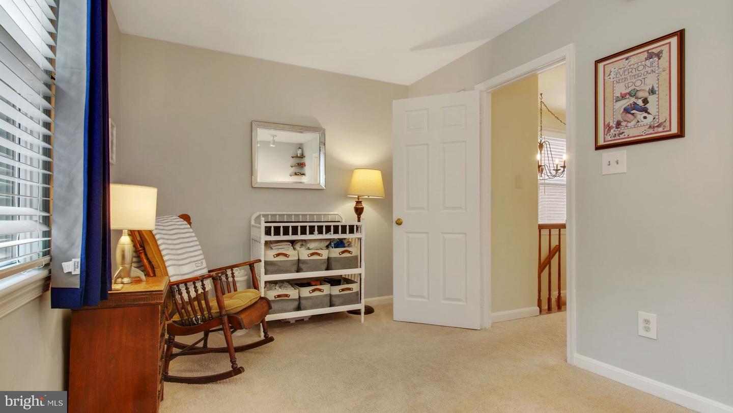 548 Colecroft COURT