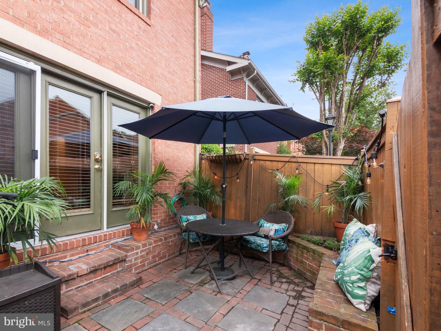 548 Colecroft COURT