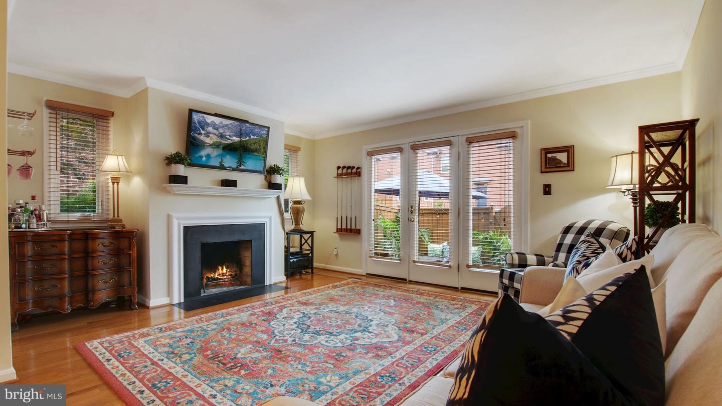 548 Colecroft COURT