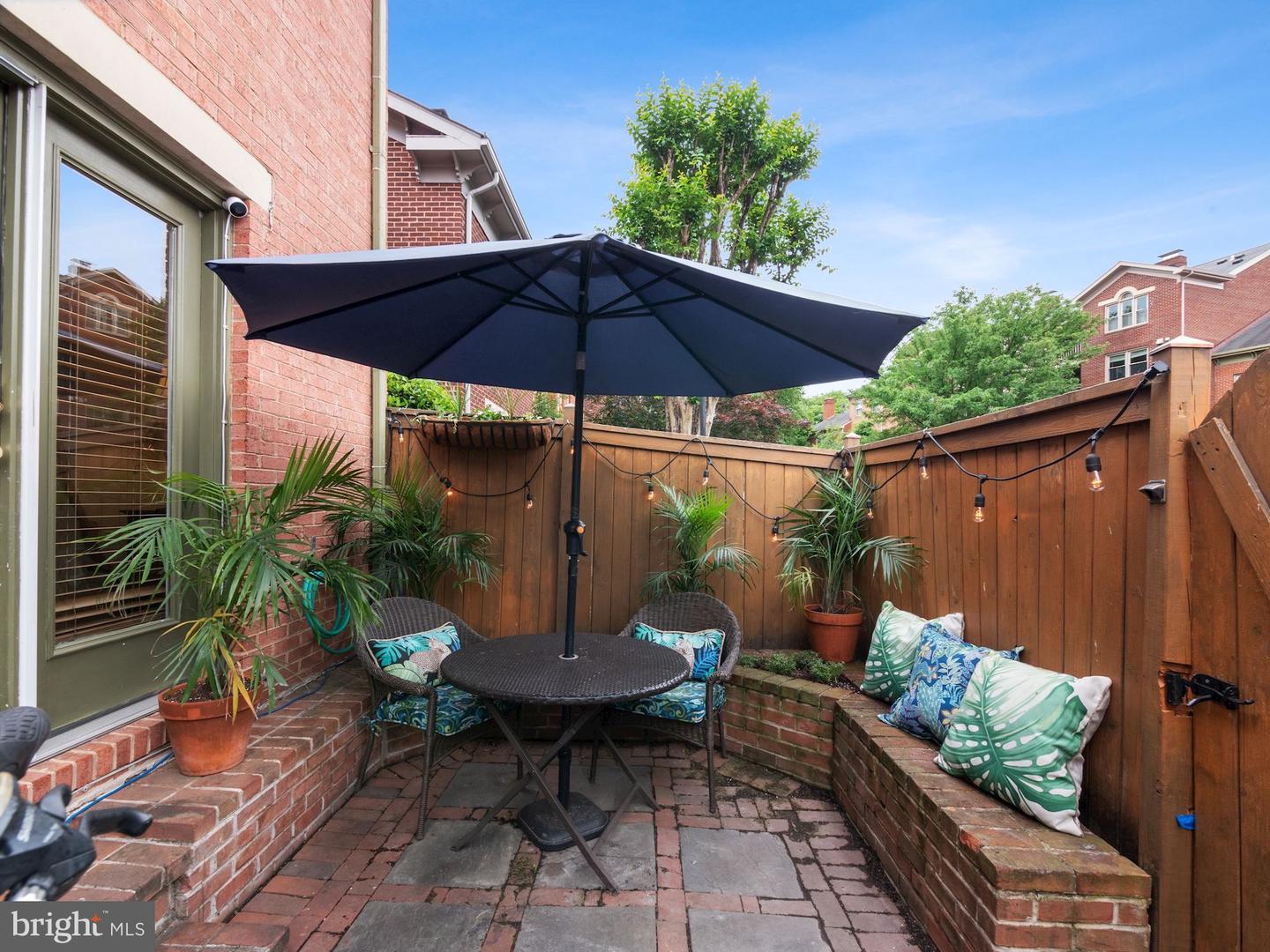 548 Colecroft COURT