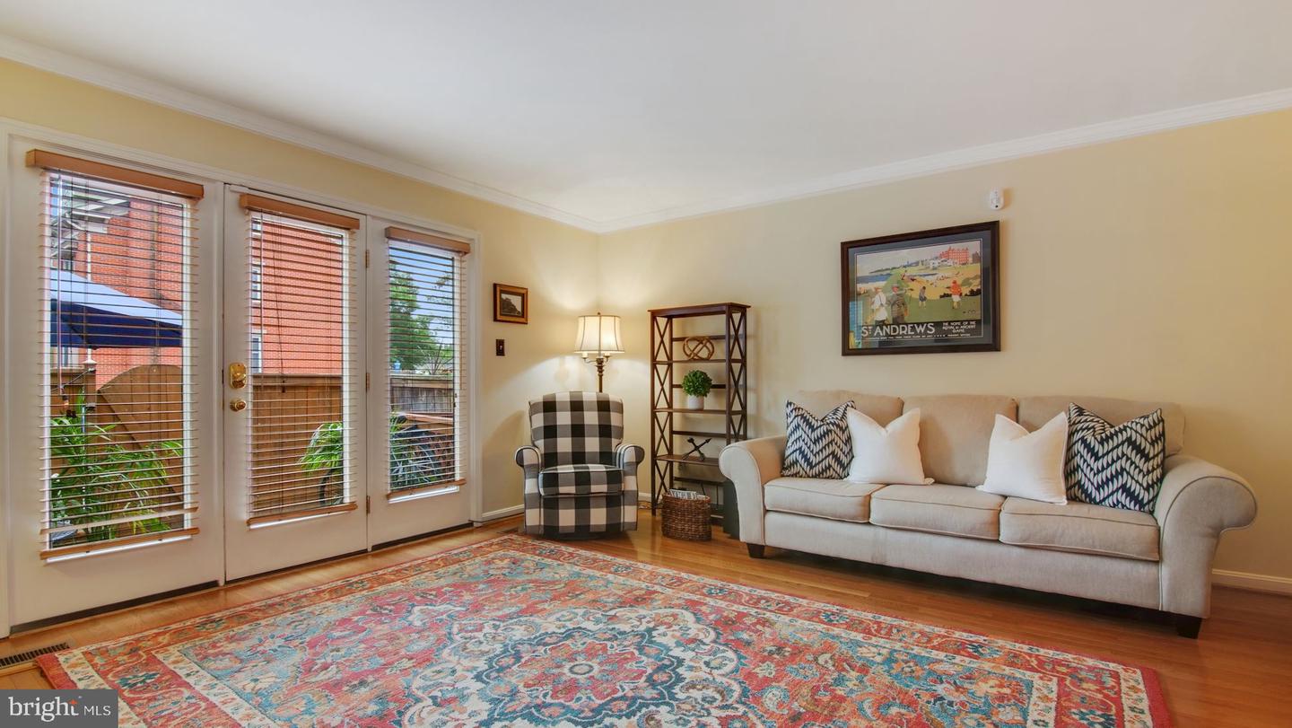 548 Colecroft COURT