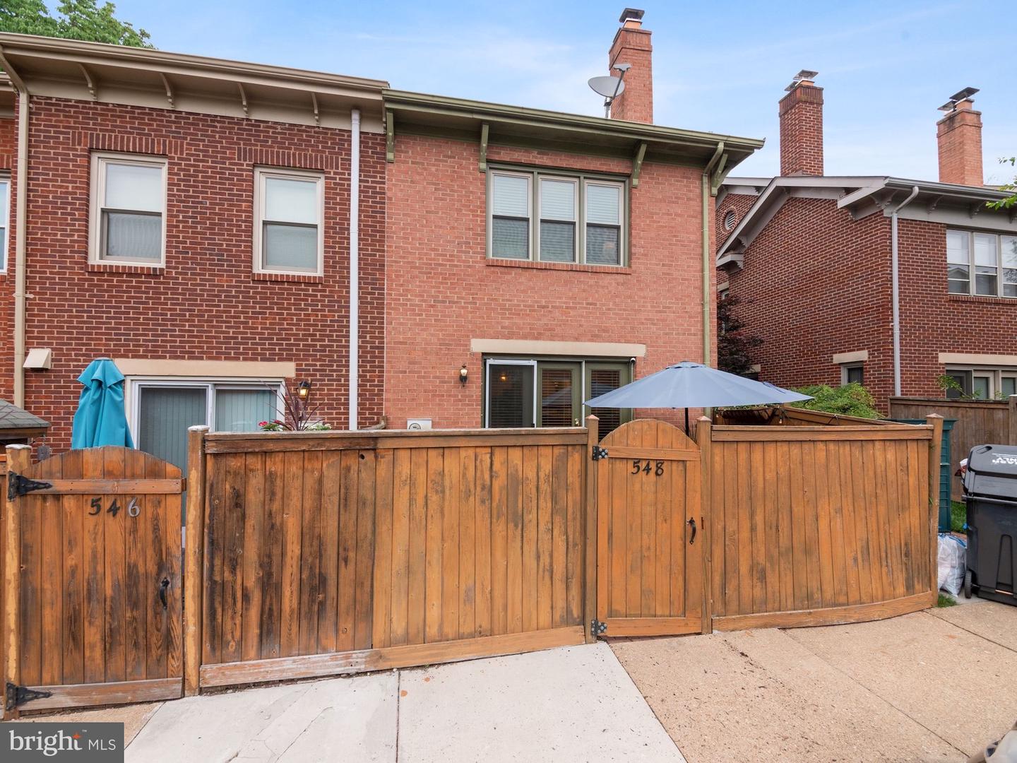 548 Colecroft COURT