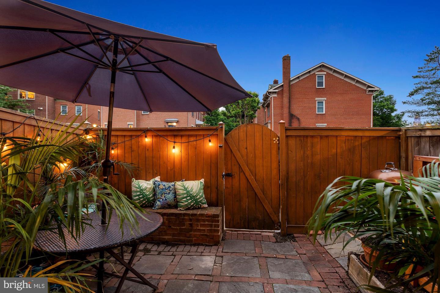 548 Colecroft COURT