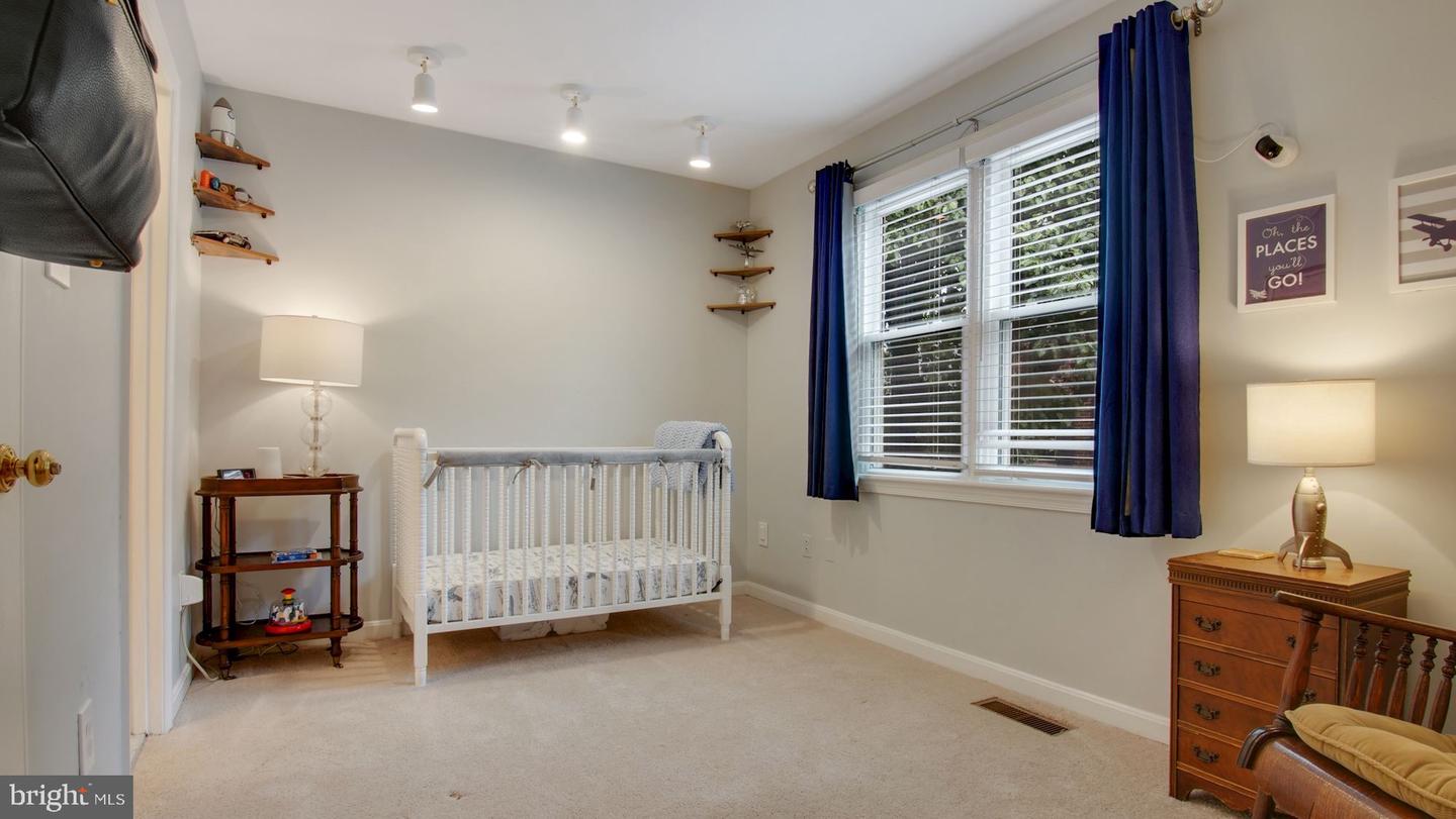 548 Colecroft COURT
