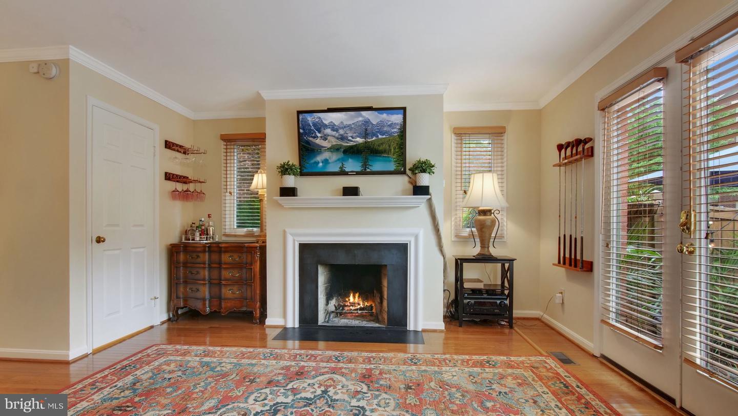 548 Colecroft COURT