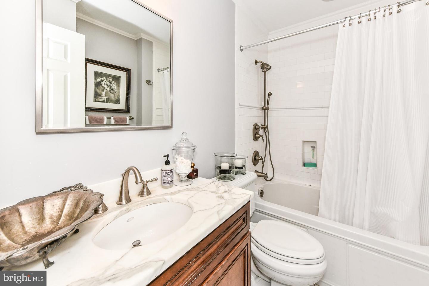 322 Saint Asaph STREET N Unit: 322