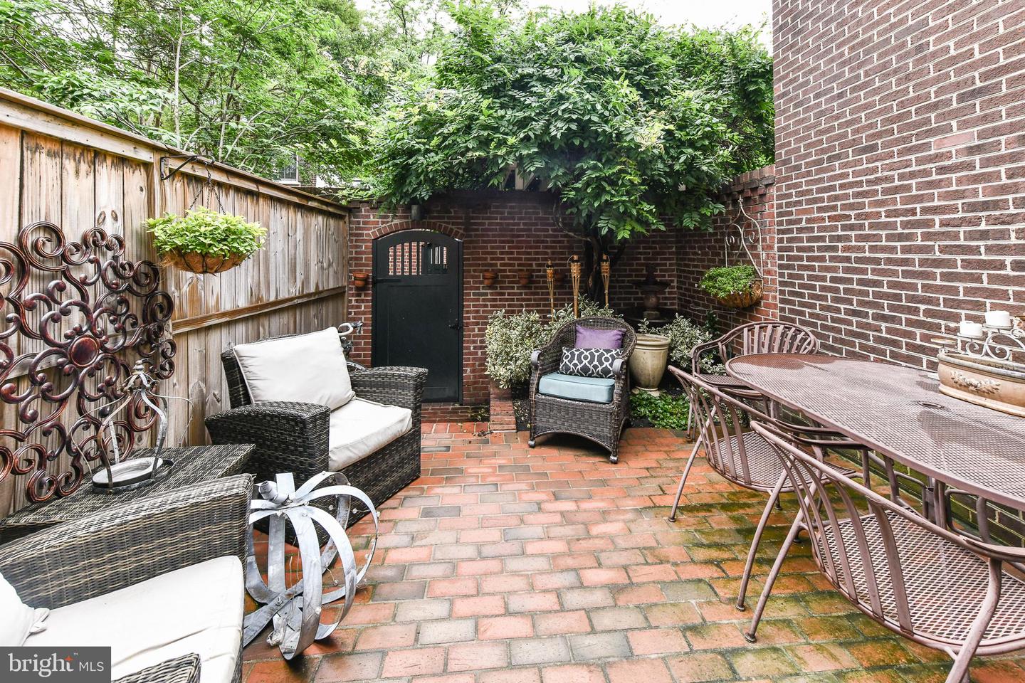 322 Saint Asaph STREET N Unit: 322