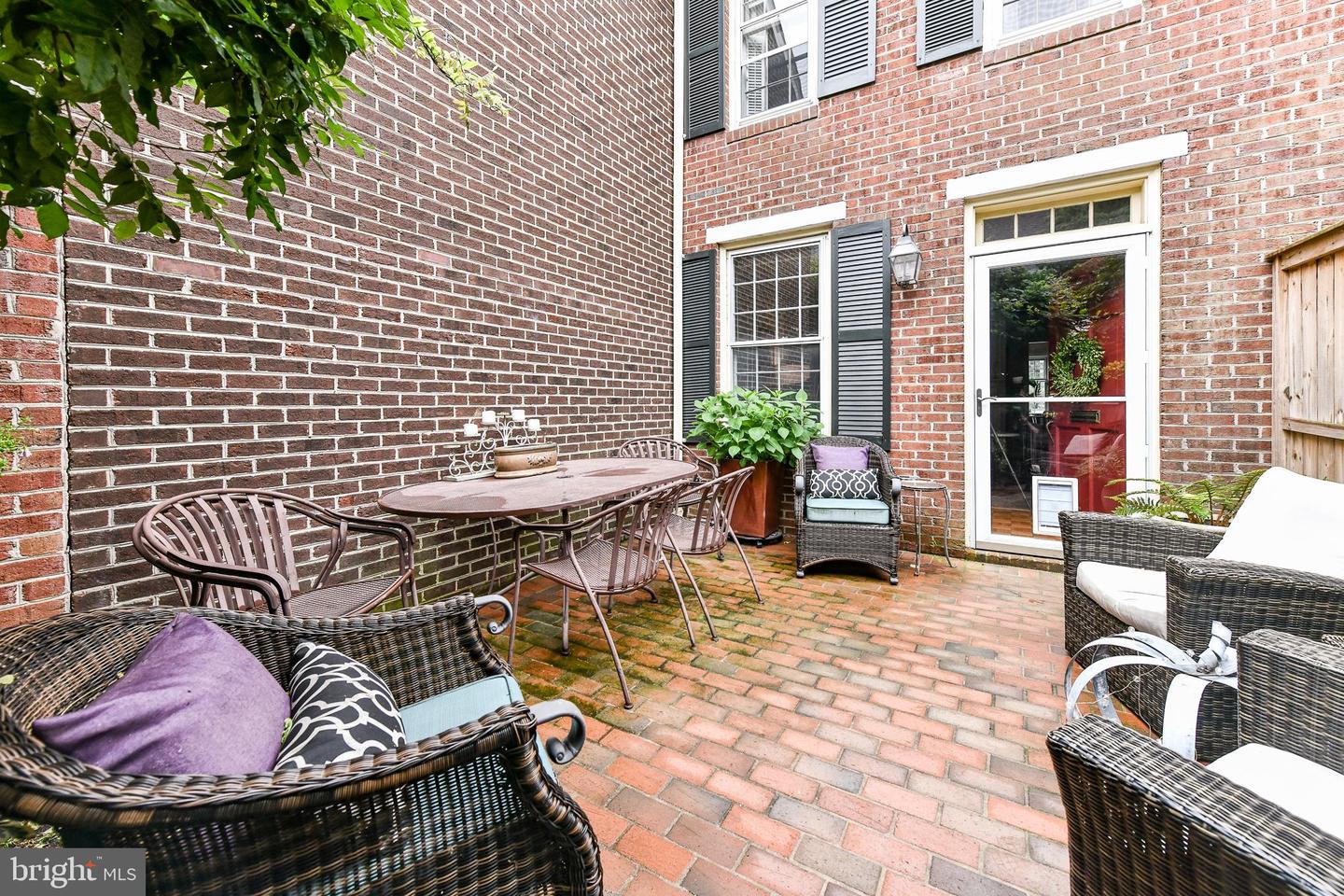 322 Saint Asaph STREET N Unit: 322