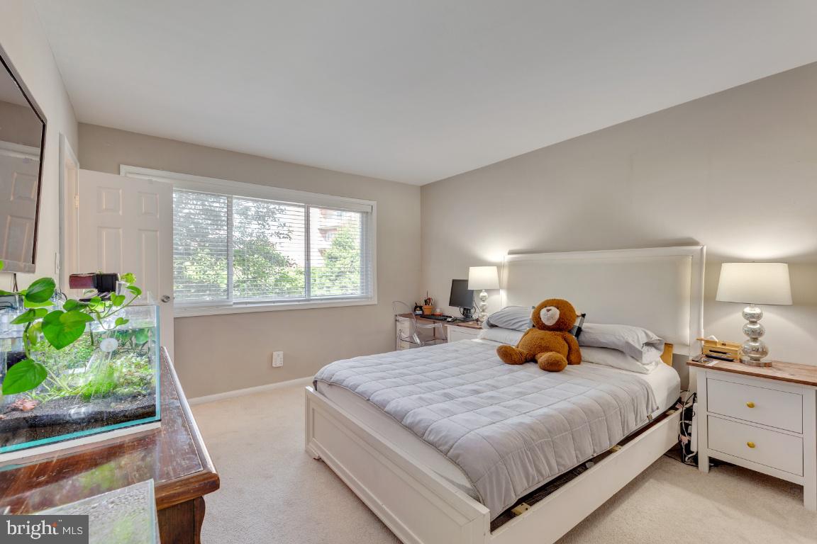 5801 Quantrell AVENUE Unit: 310