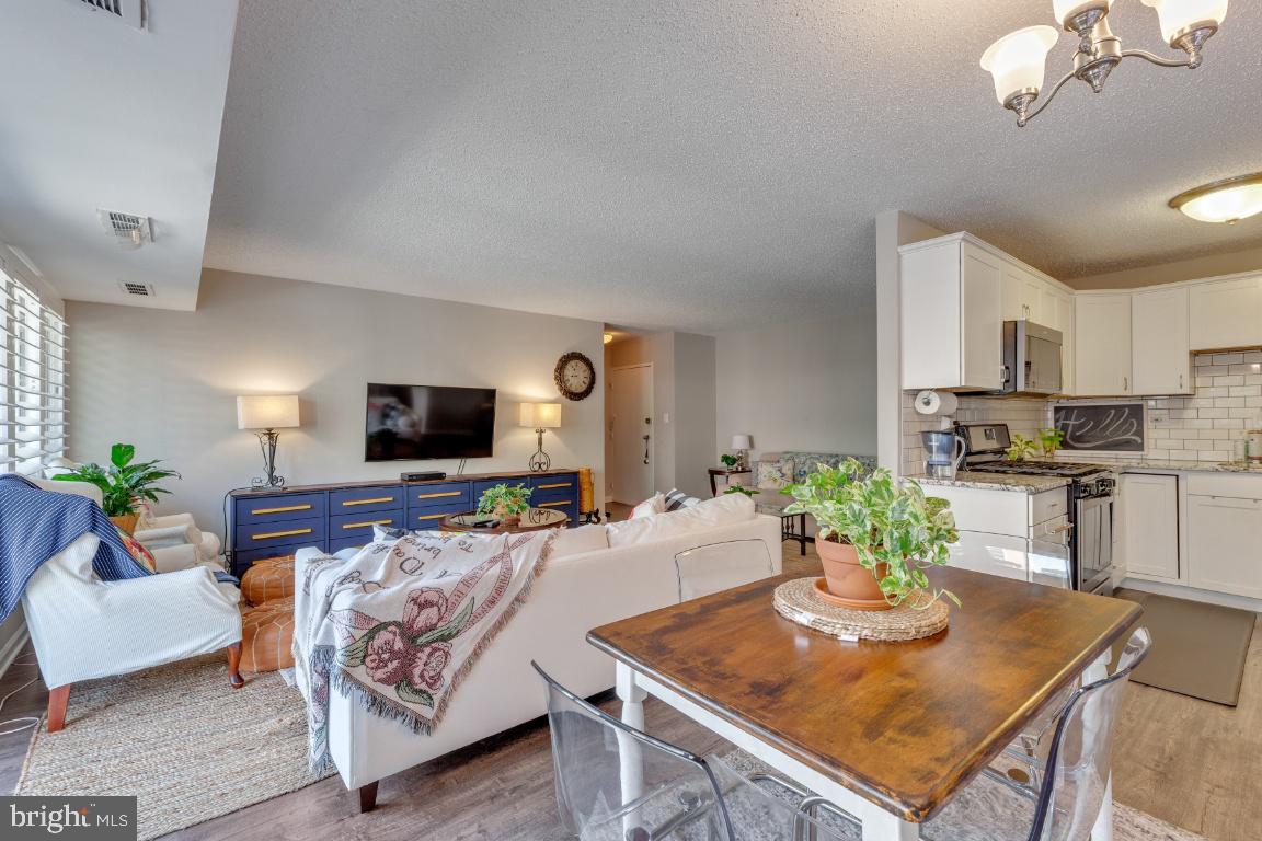 5801 Quantrell AVENUE Unit: 310