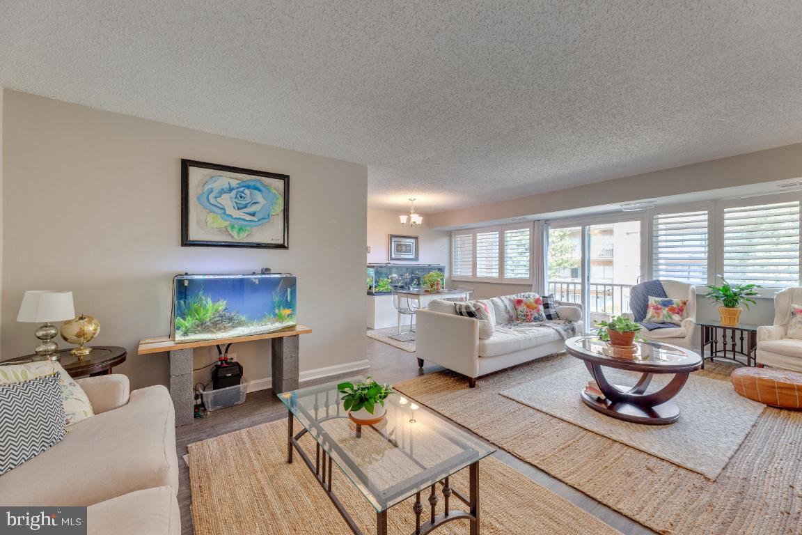 5801 Quantrell AVENUE Unit: 310