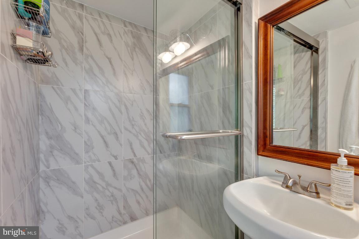 5801 Quantrell AVENUE Unit: 310