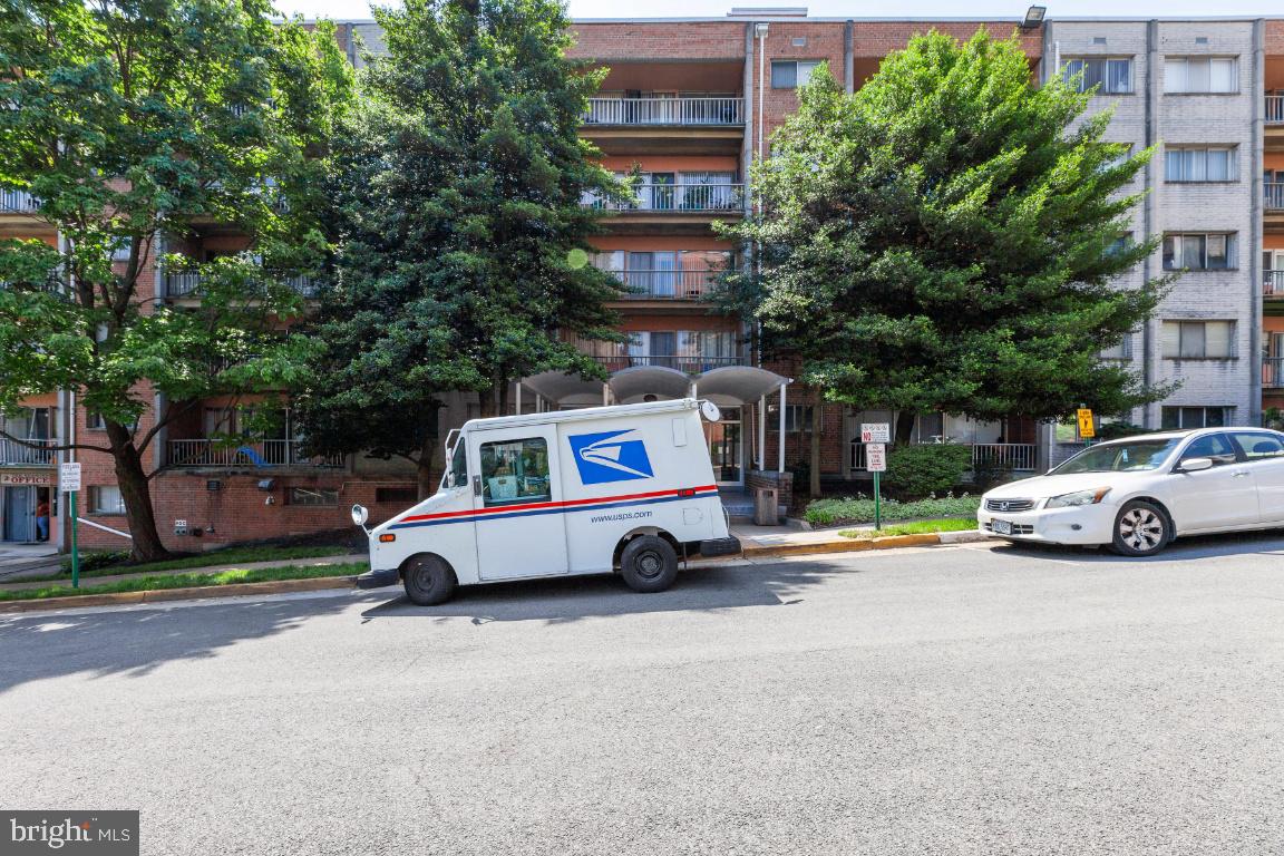 5801 Quantrell AVENUE Unit: 310