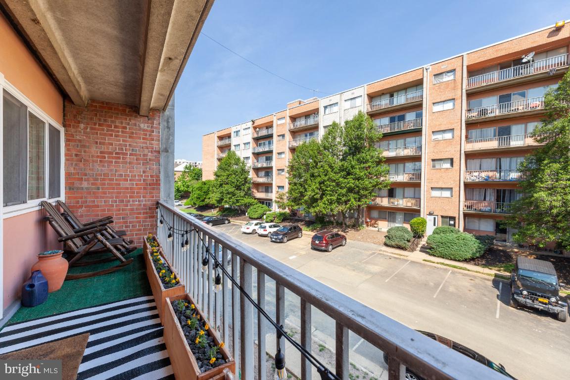 5801 Quantrell AVENUE Unit: 310