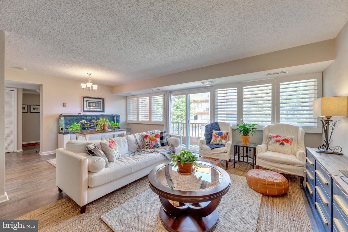 5801 Quantrell AVENUE Unit: 310