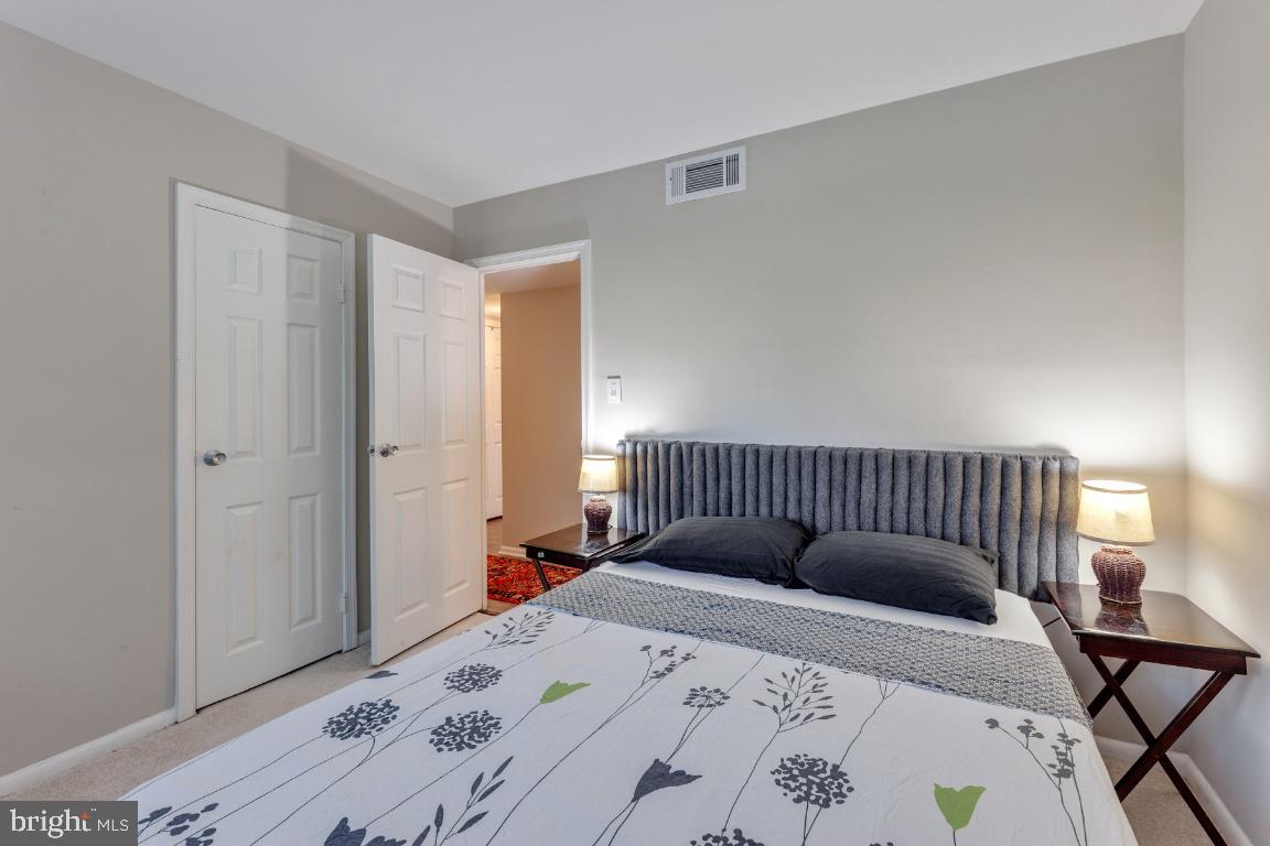 5801 Quantrell AVENUE Unit: 310