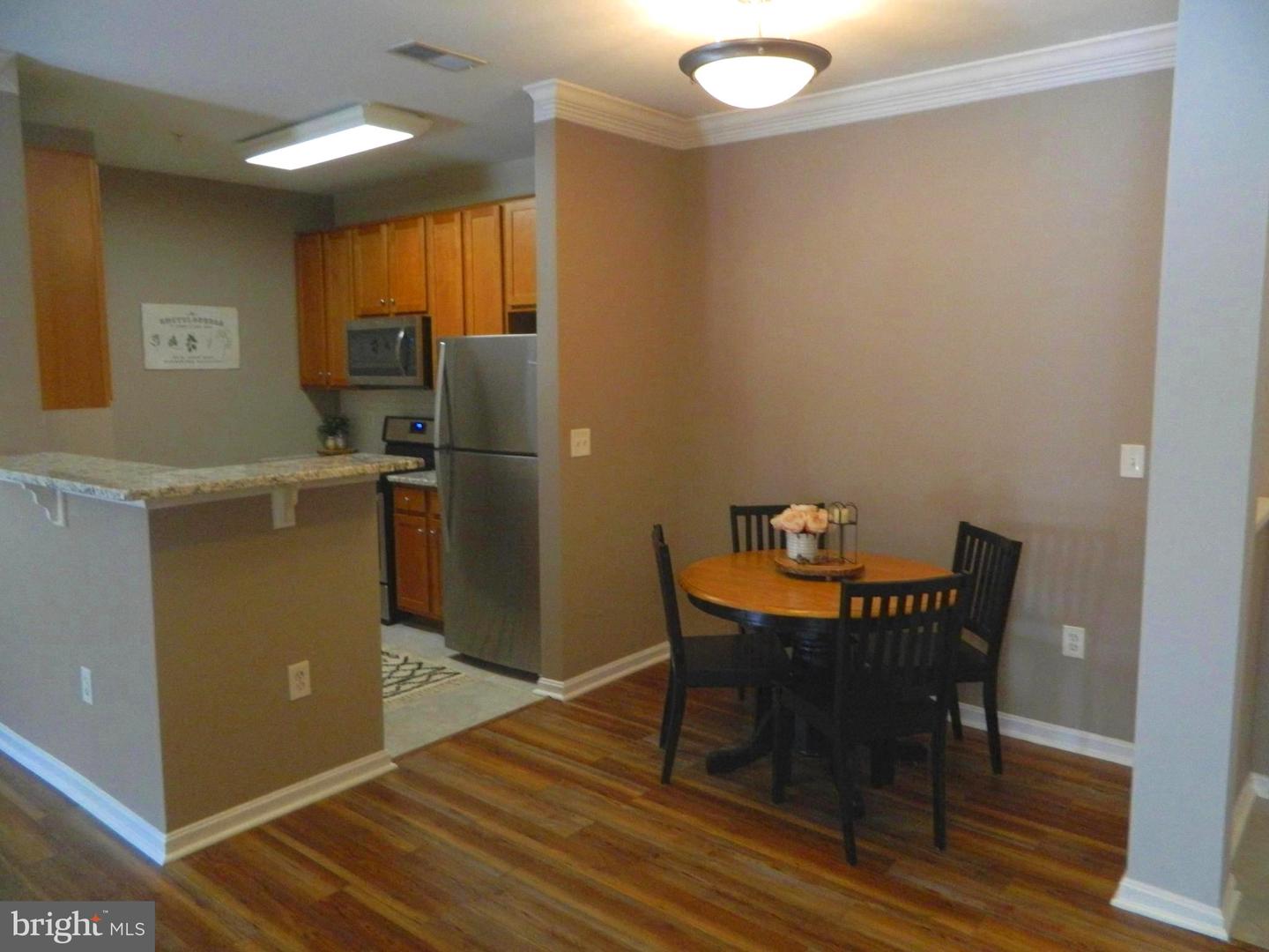 4862 Eisenhower AVENUE Unit: 160