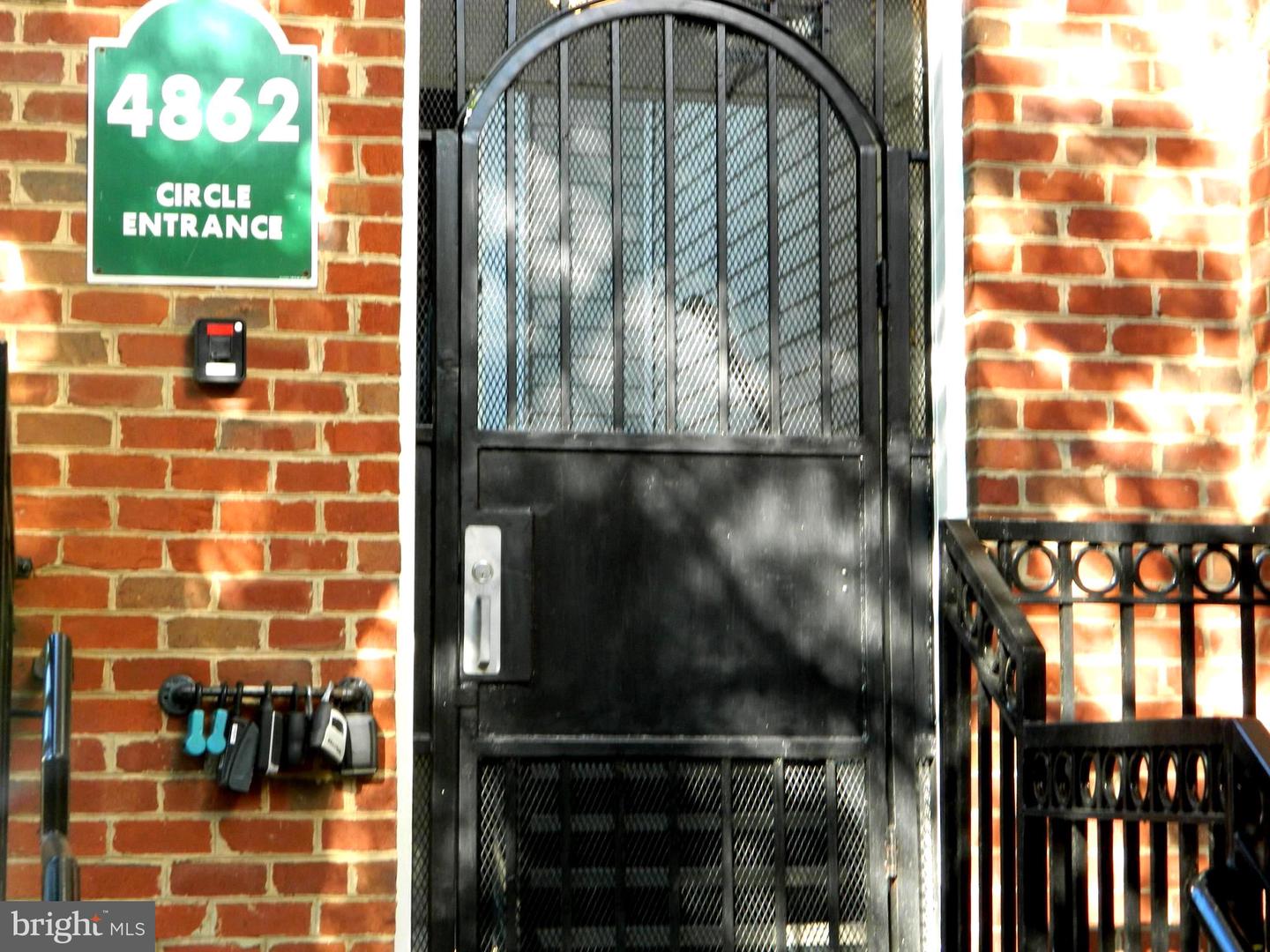 4862 Eisenhower AVENUE Unit: 160